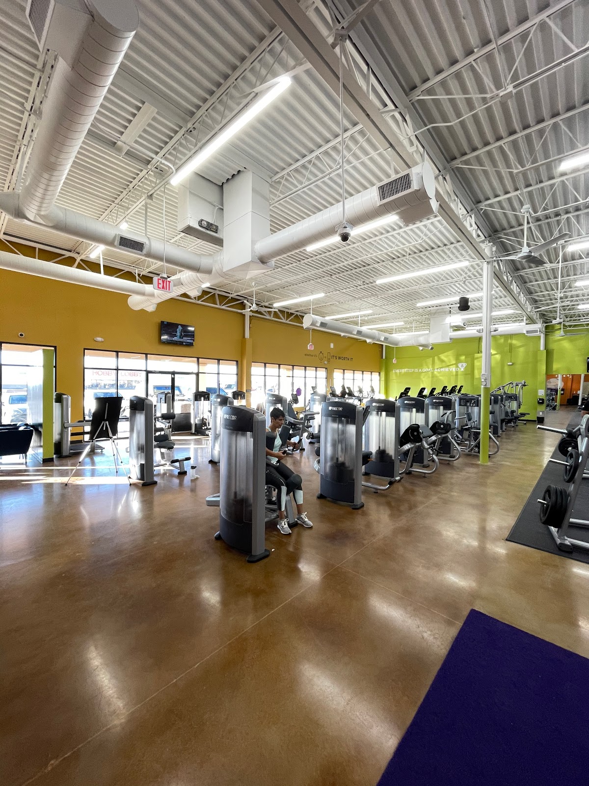 4.6 ⭐ Anytime Fitness Joe Battle Reviews by Real Customers 2024