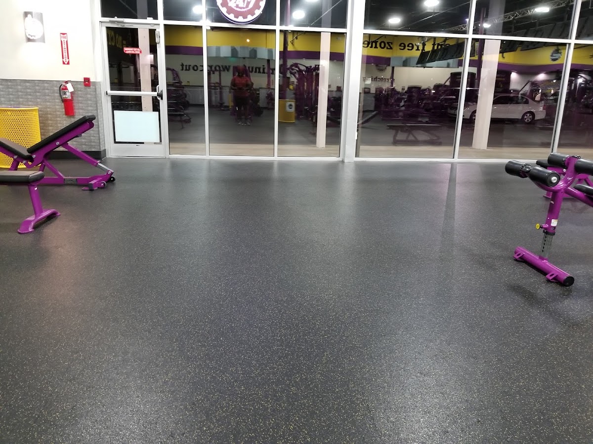 Planet Fitness Review: Is This Gym Worth It? 