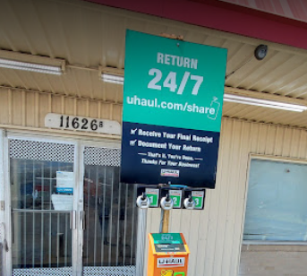 U-Haul Neighborhood Dealer reviews