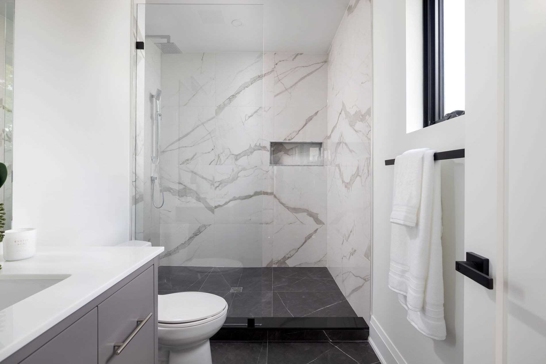 Easy Renovation | Condo, Kitchen & Bathroom Renovation photo