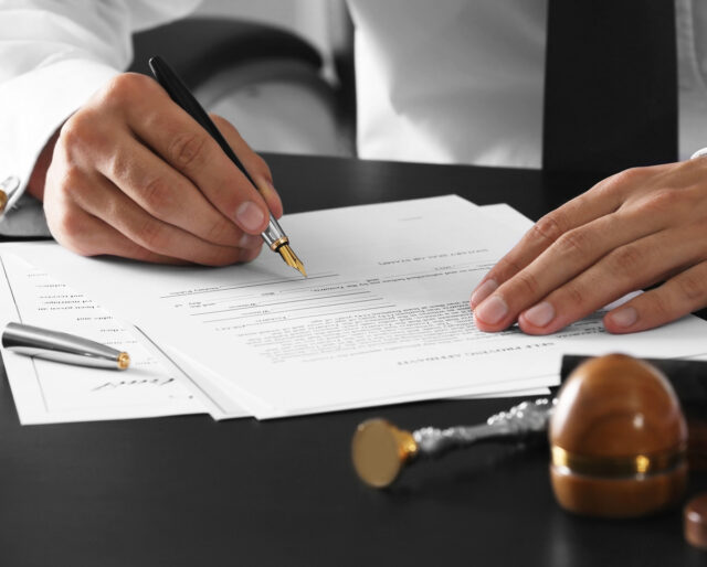 George Dale Notary London- Commissioner Of Oaths $35 reviews