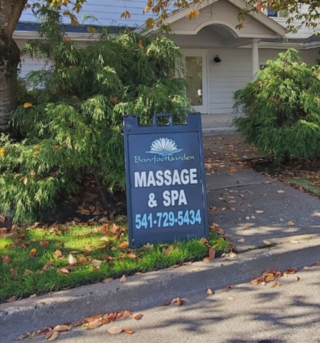 Barefootgarden Massage & Spa reviews