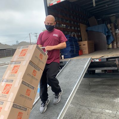 Hawk Movers, LLC reviews