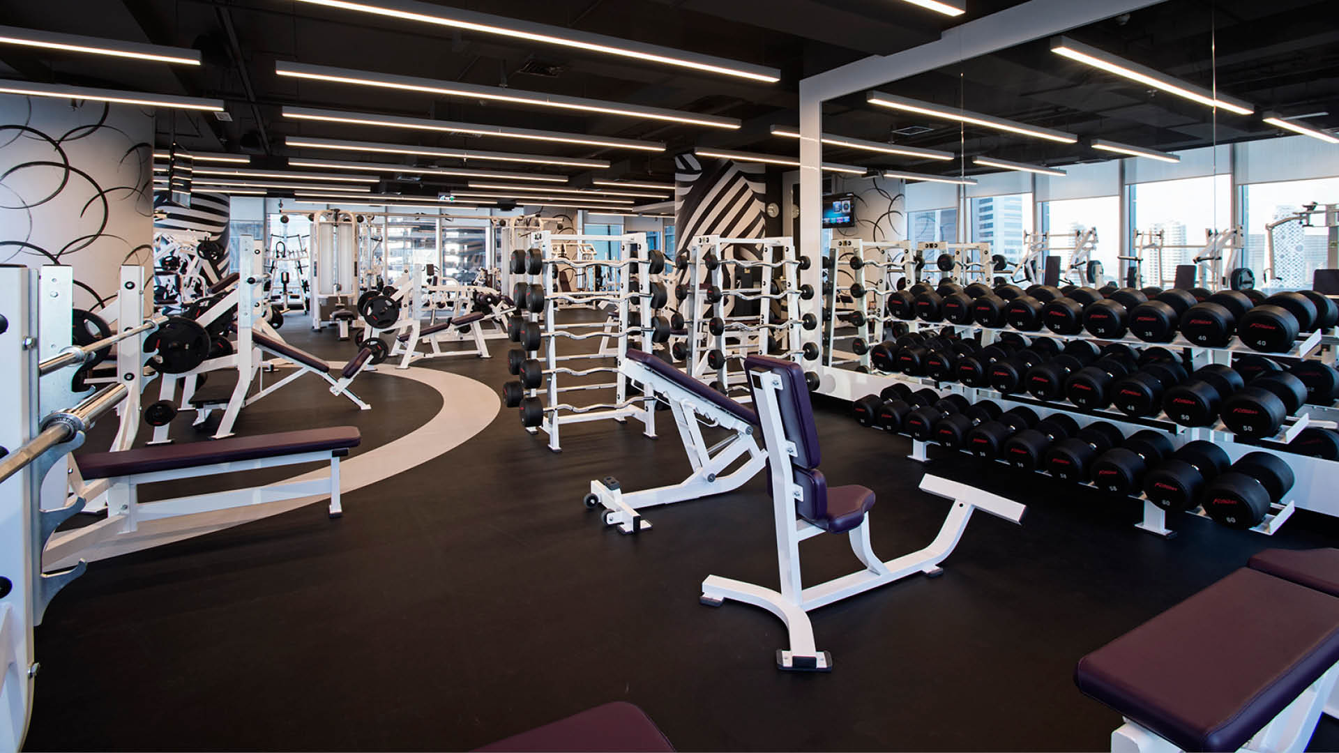 Rhinos Fitness Studio reviews