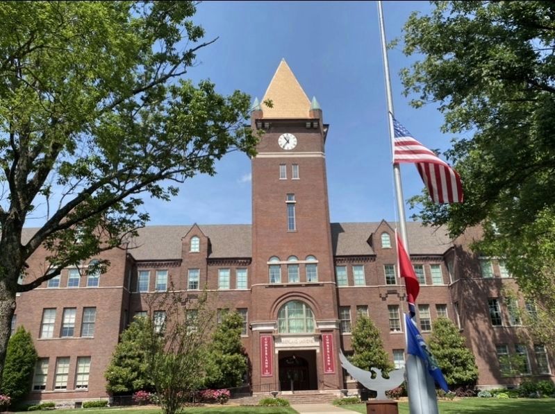 Bay State College reviews