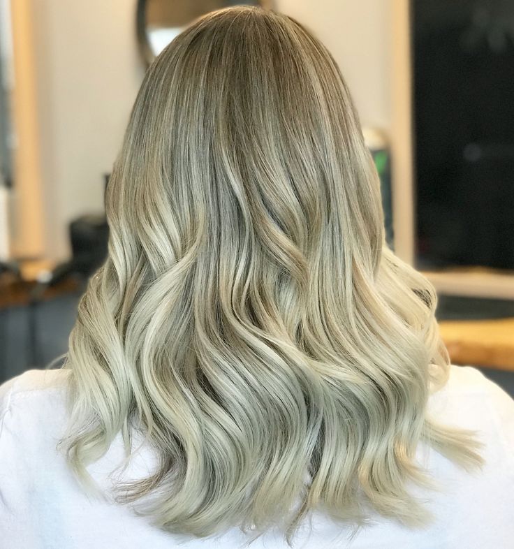 THE CORNER ROOM Hair Salon reviews