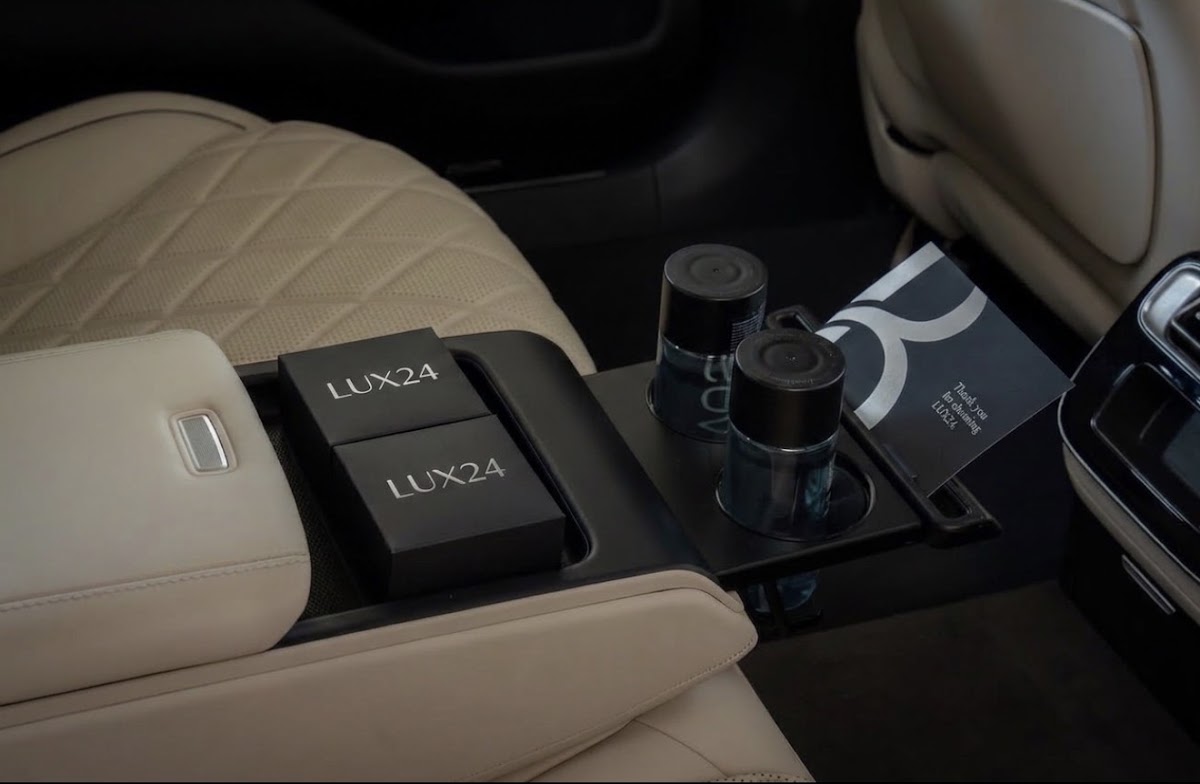 LUX24 LIMO photo