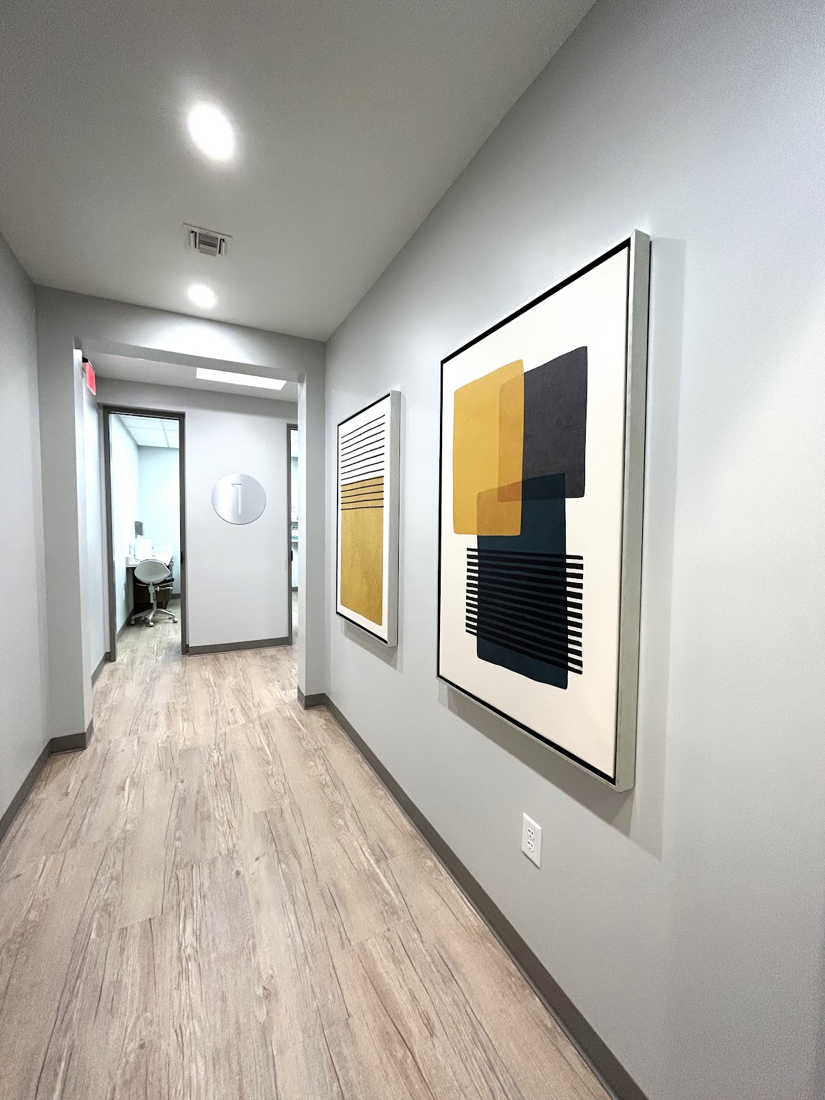 Shine Dental Arts photo