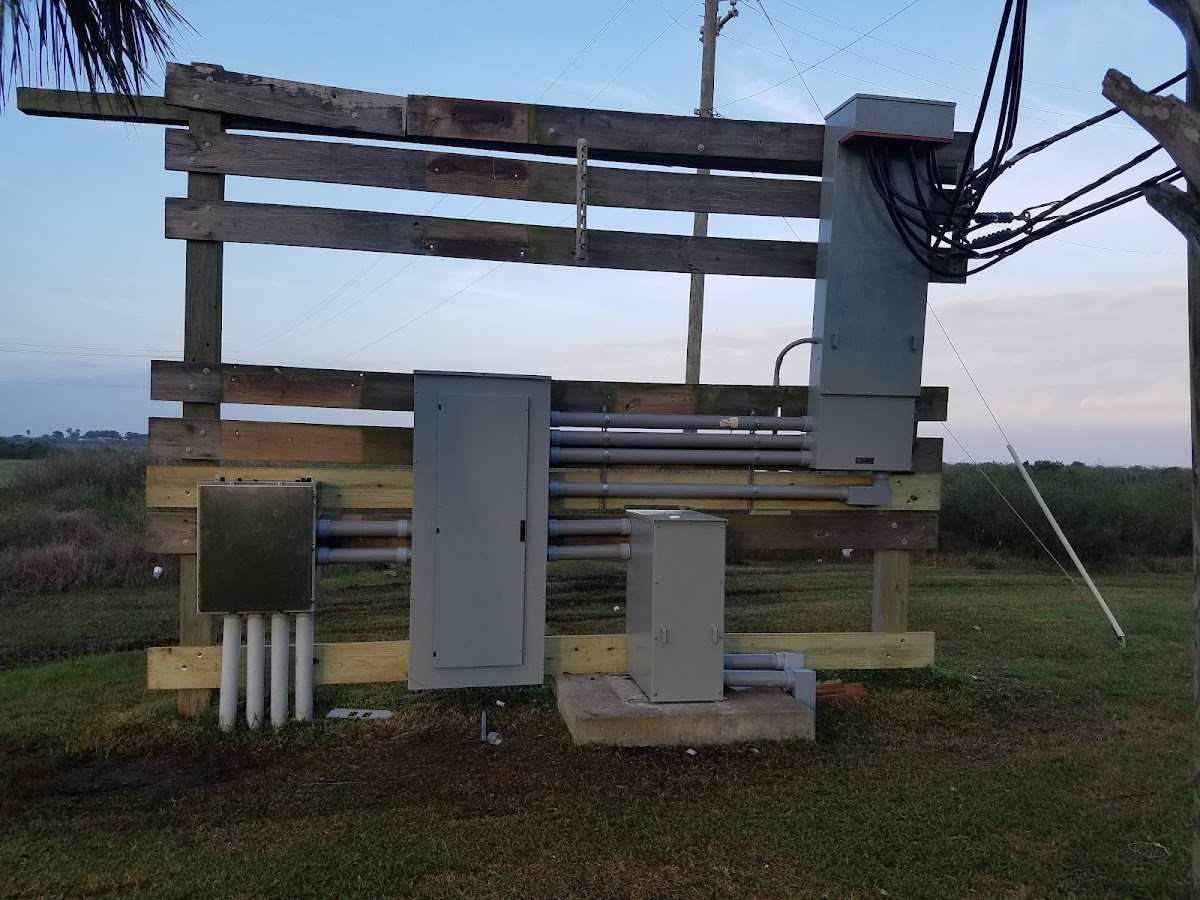 Allied Contractors | Electrician Houston TX photo