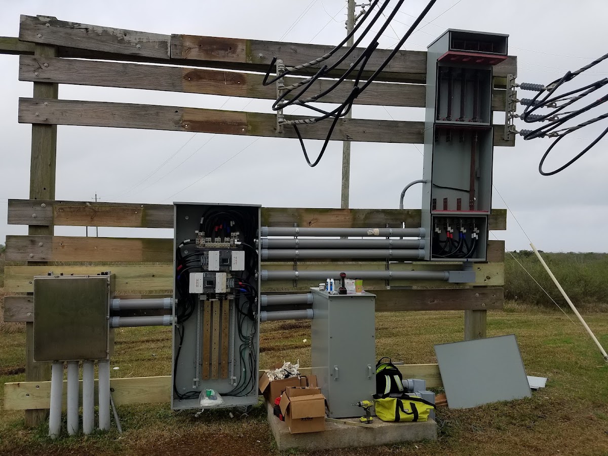 Allied Contractors | Electrician Houston TX photo