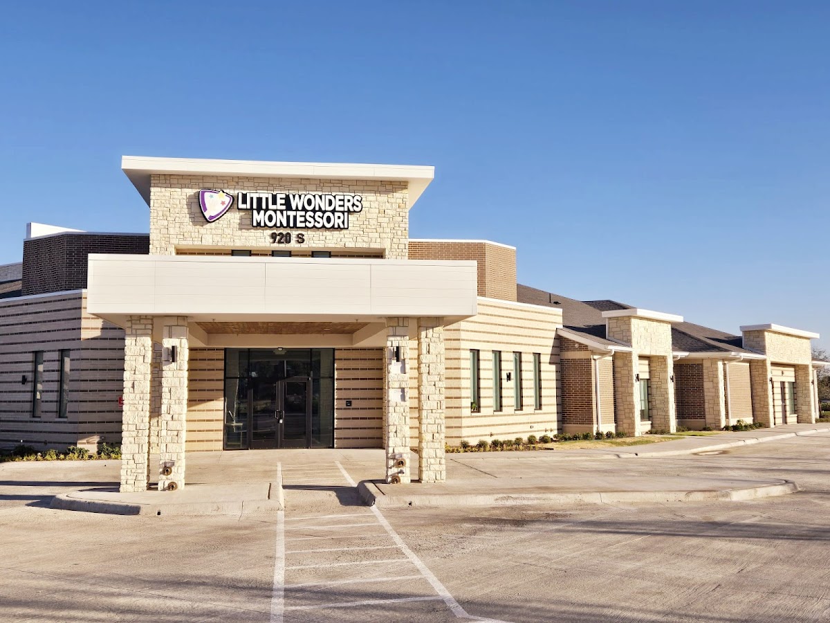 Little Wonders Montessori reviews