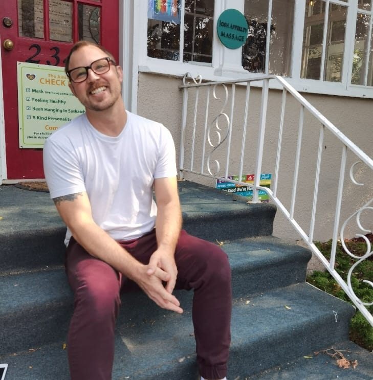 Josh Apperley Massage reviews