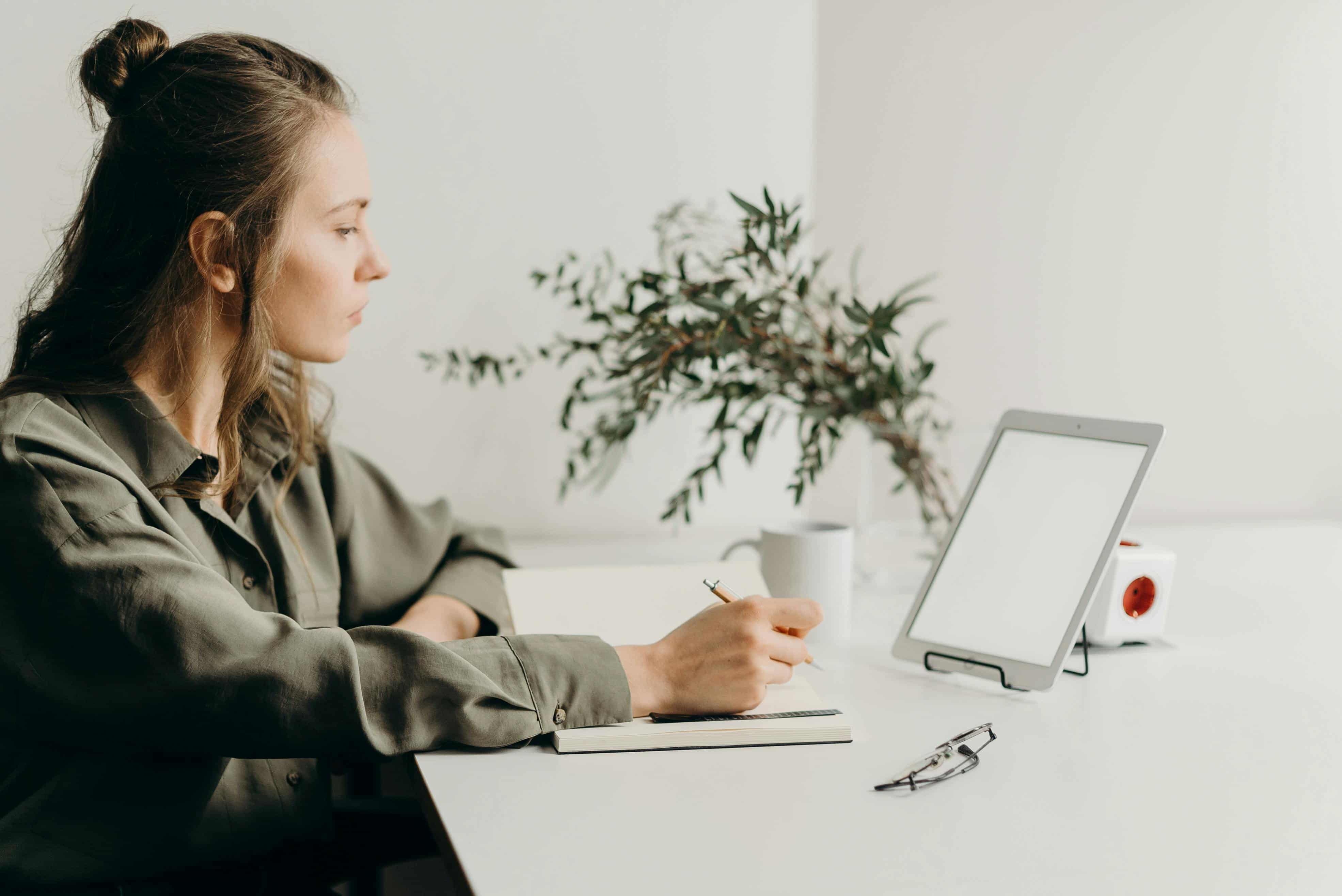 Homework Help Online - TheStudentHelpline photo