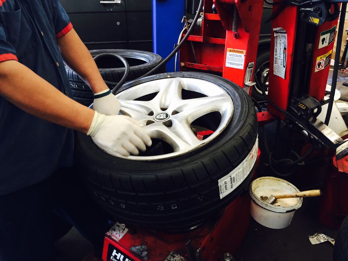 KT Roadside Assistance: Mobile Tire Services photo