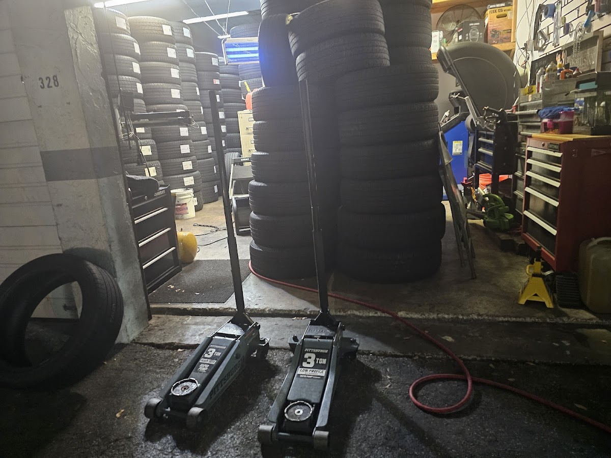 KT Roadside Assistance: Mobile Tire Services photo