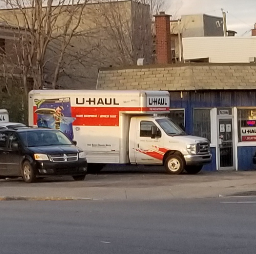 U-Haul Neighborhood Dealer reviews