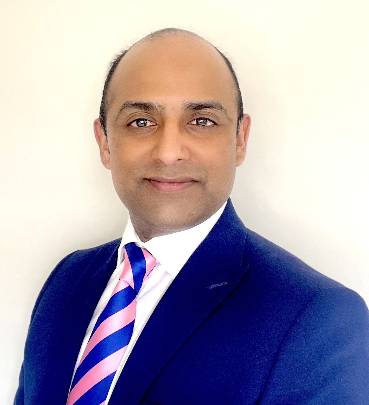 Sri Mahalingam. Consultant ENT Surgeon. Tunbridge ENT. reviews