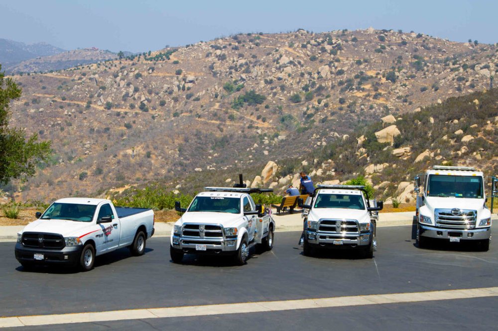 Henry's Towing Service reviews