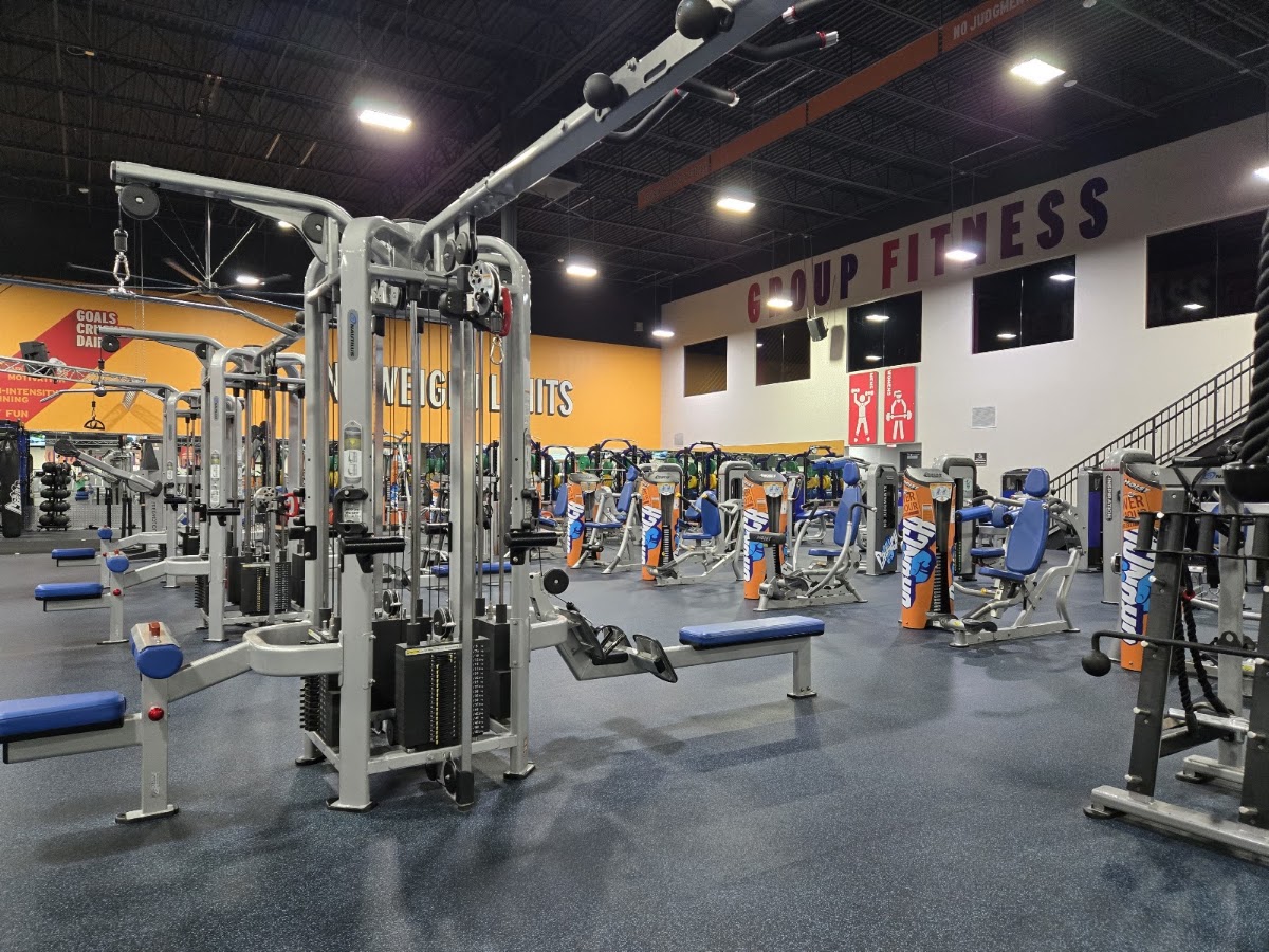 Crunch Fitness - Lakeland photo