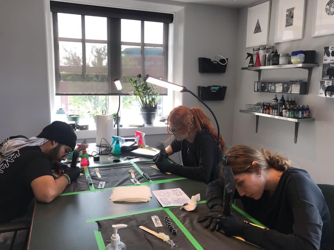 The Tattoo & Piercing School of Canada reviews