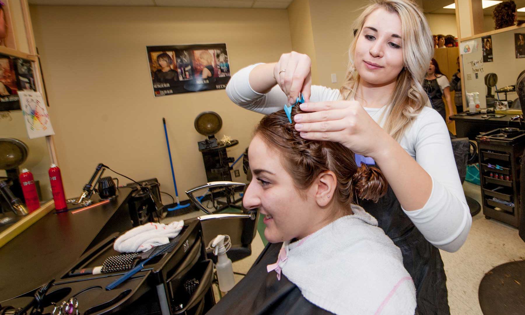 Avanti Salon reviews