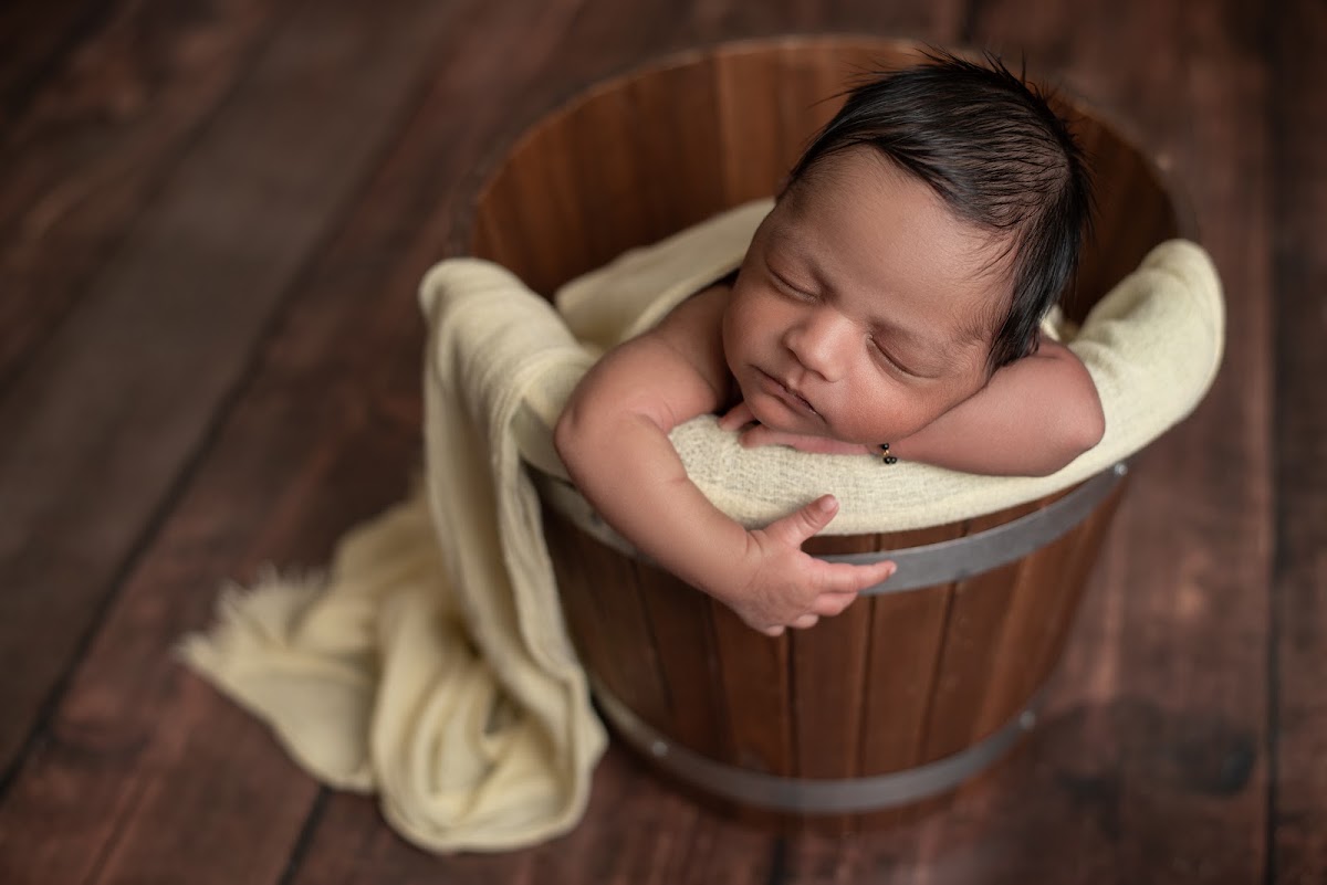 MATERNITY AND NEWBORN PHOTOGRAPHY BY MAX photo