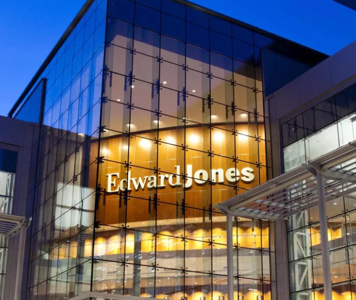 Financial Advisor Barbara A Armstrong reviews