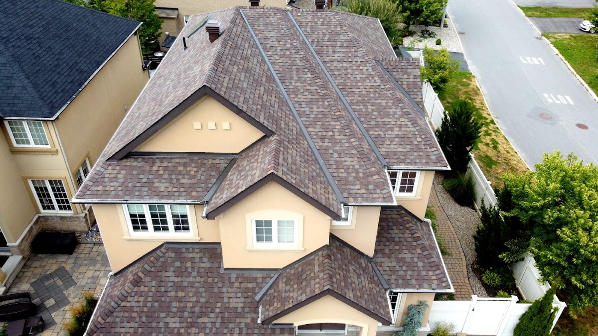 Vanity Roofing Ottawa photo