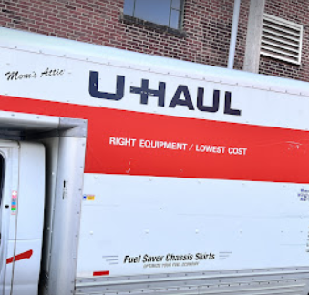 U-Haul Neighborhood Dealer reviews