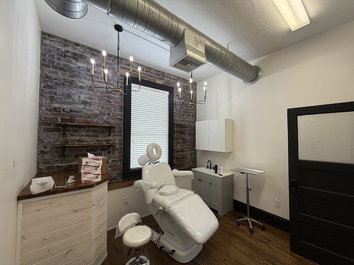 Reviv Beauty Med Spa photo