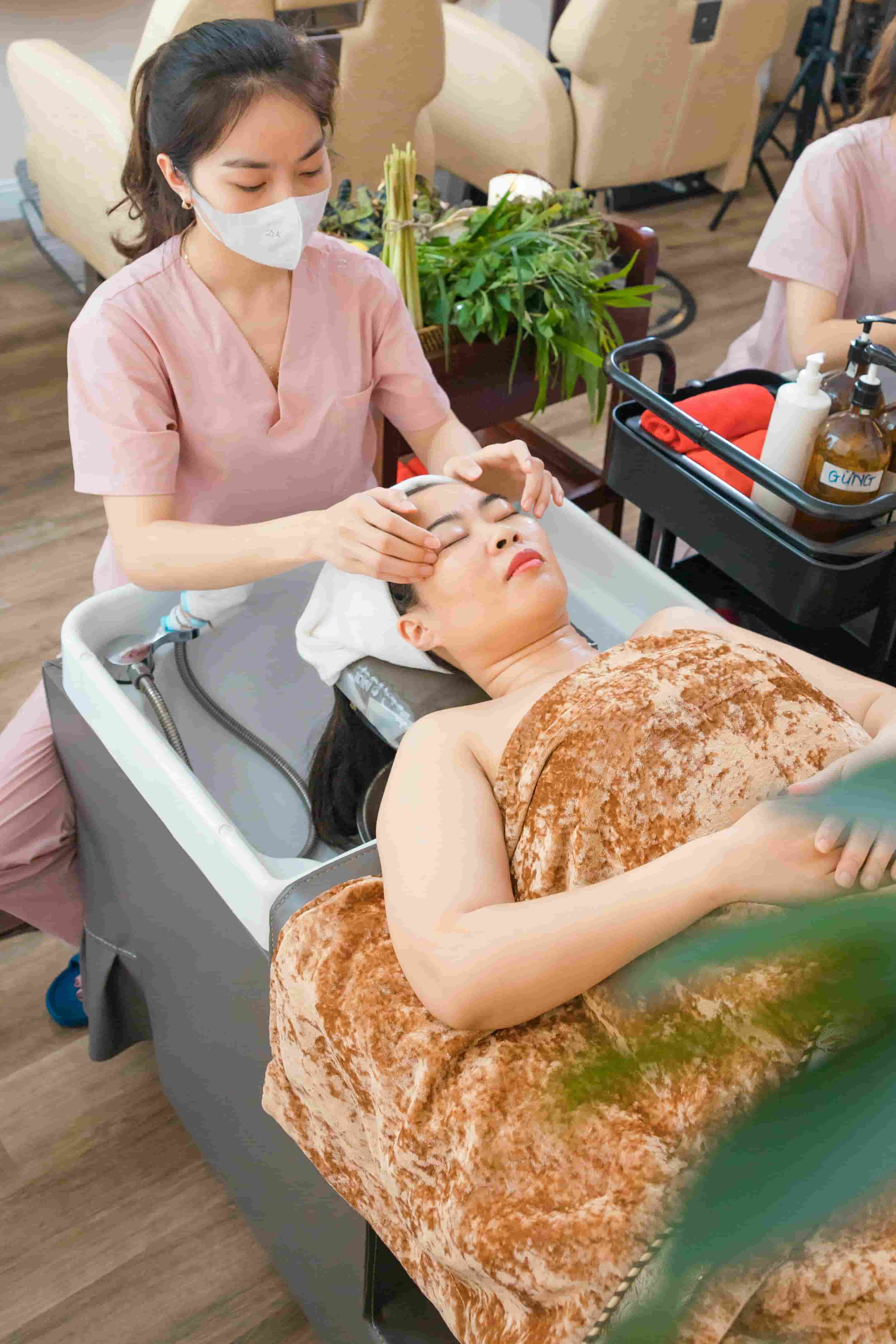 East Mountain Massage Fennell Ave E reviews